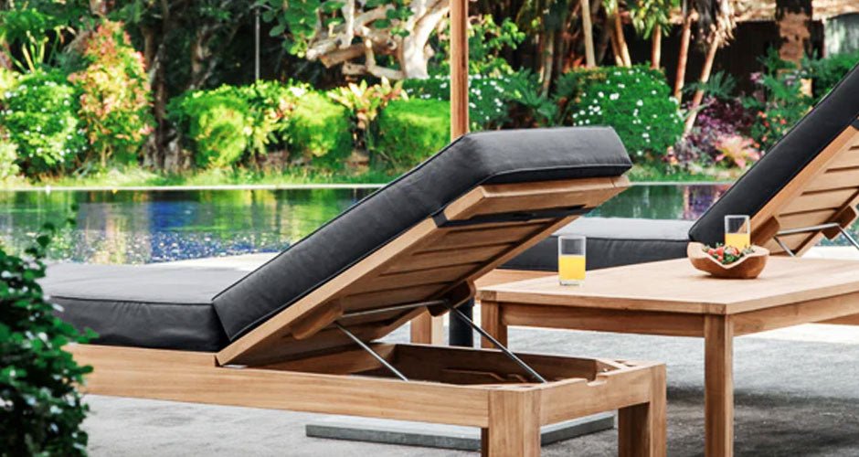 pool deck chairs loungers