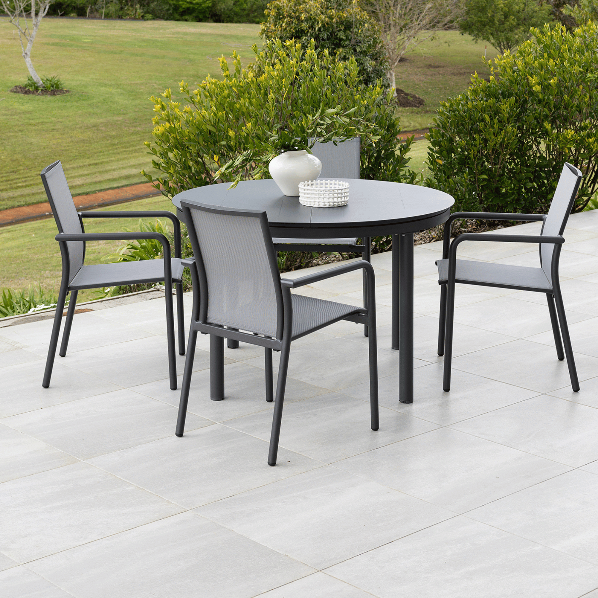 Globe Round to Oval Extendable Dining Table with Florida Dining Chair - 7piece Setting