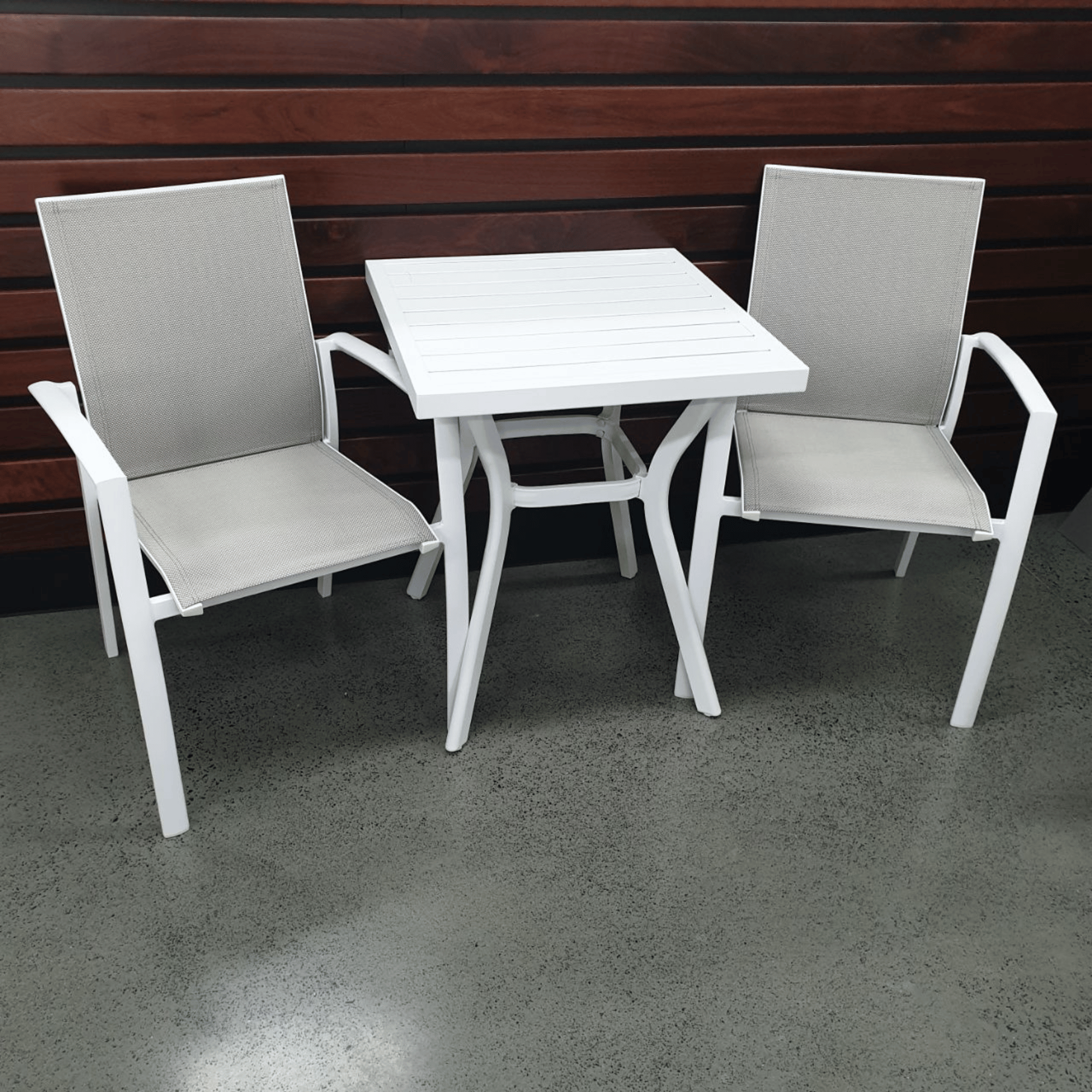 Daffodil Table with Florida Chairs, 3 piece Outdoor Dining Setting