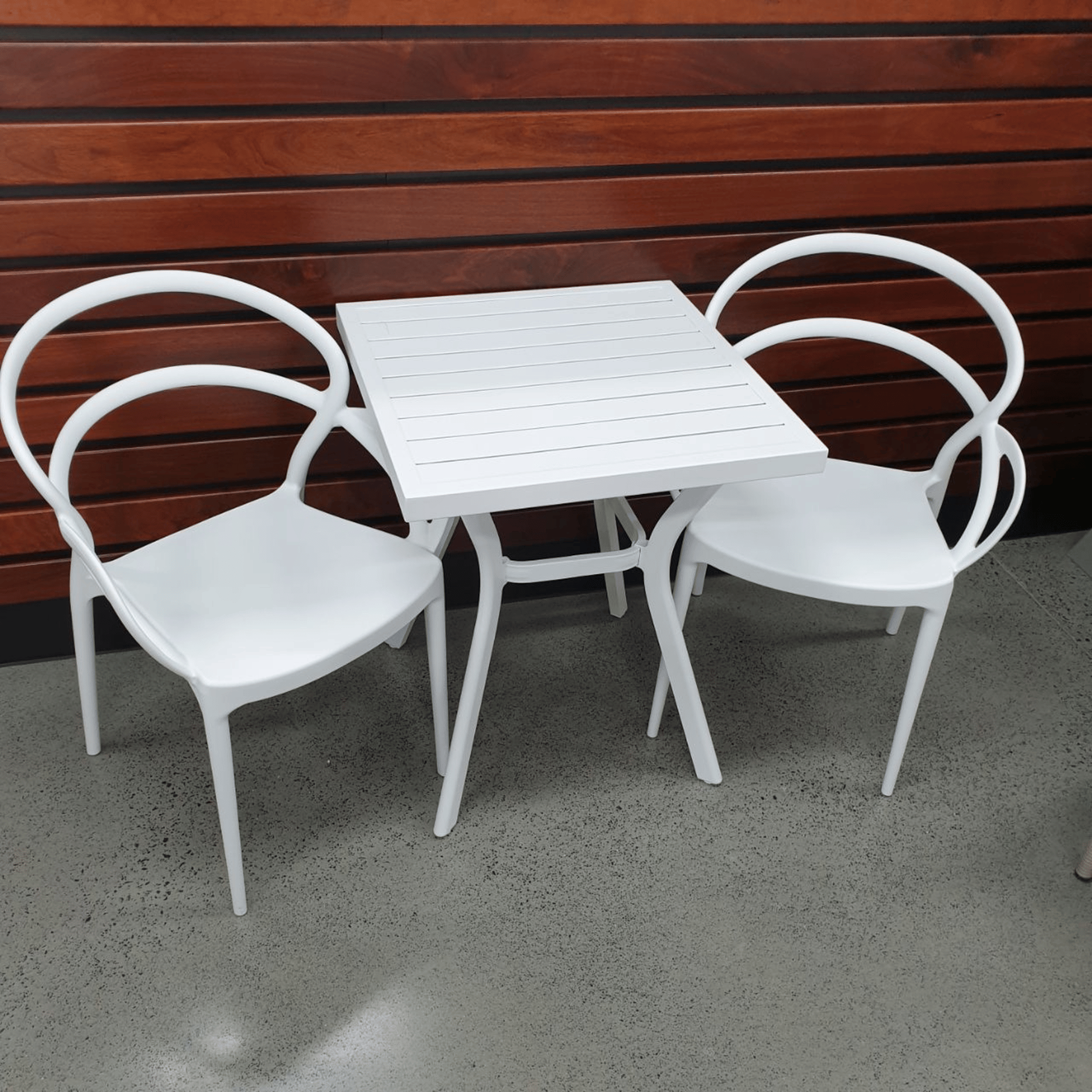Daffodil Table with Mila Armchairs, 3 piece Outdoor Dining Setting
