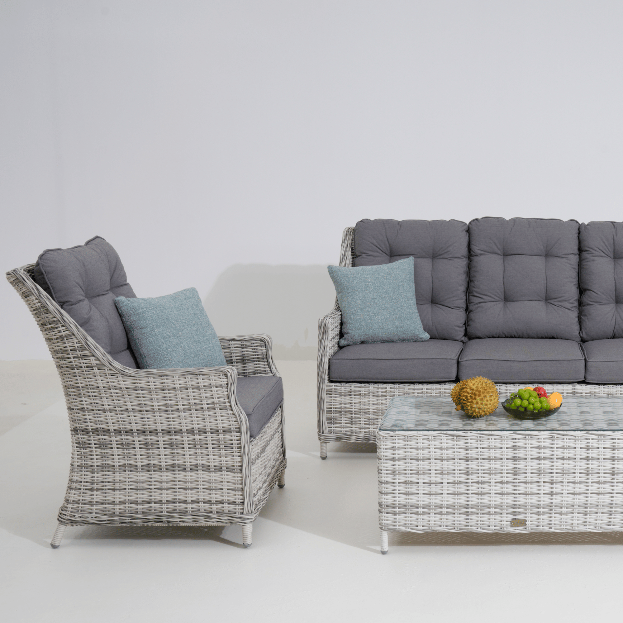 Swiss 4-piece Outdoor Wicker Lounge Set with 3-seater - Zen White Wicker