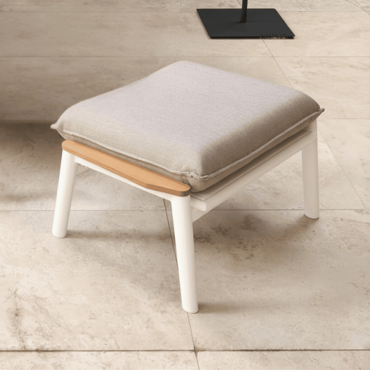 Pinehurst Footstool - White - Lume Outdoor Living
