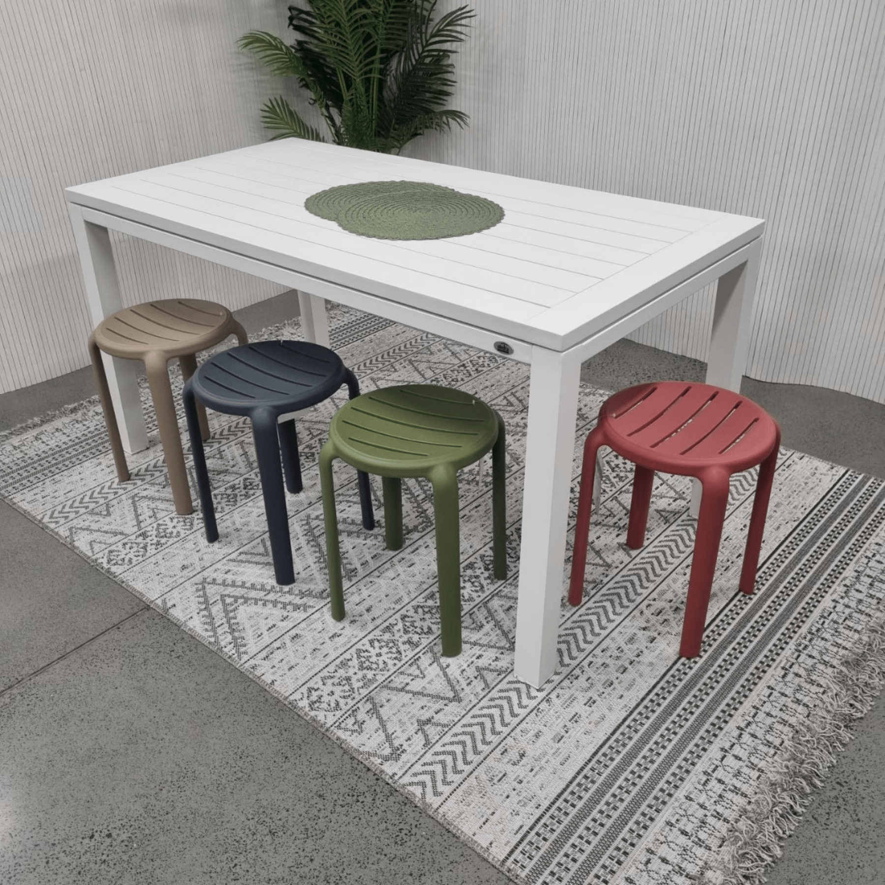 Siesta Tom stool 45 - Lume Outdoor Living