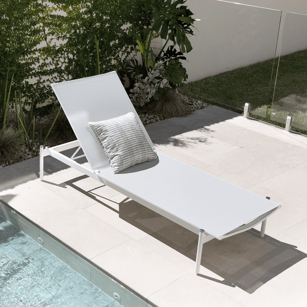 Sunny Sunlounge - White - Lume Outdoor Living