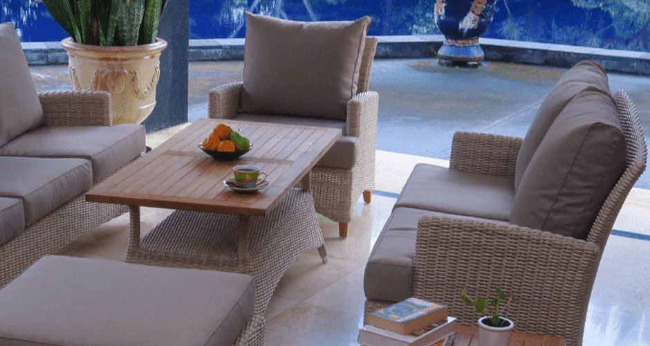 outdoor armchairs