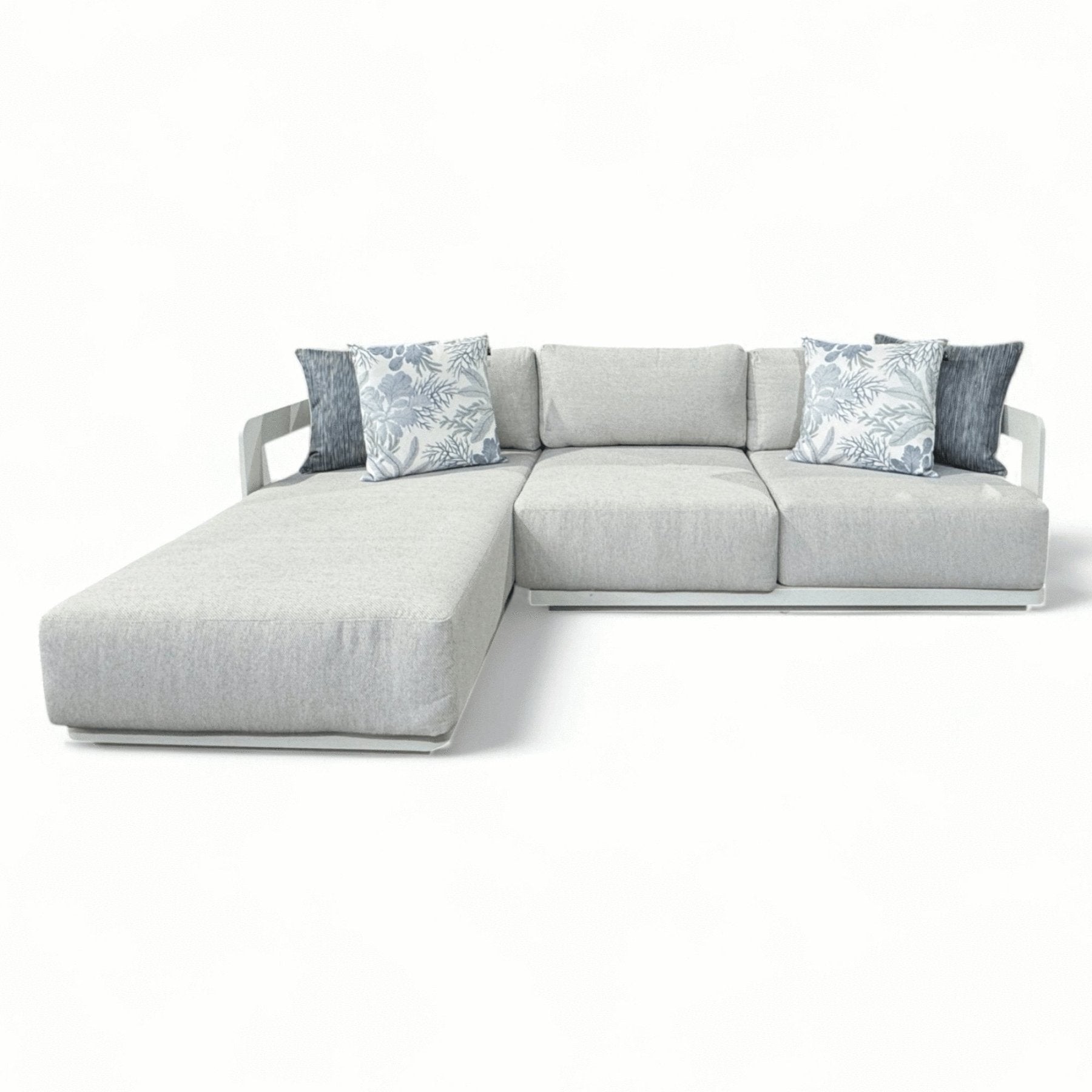 Daybeds - Lume Outdoor Living