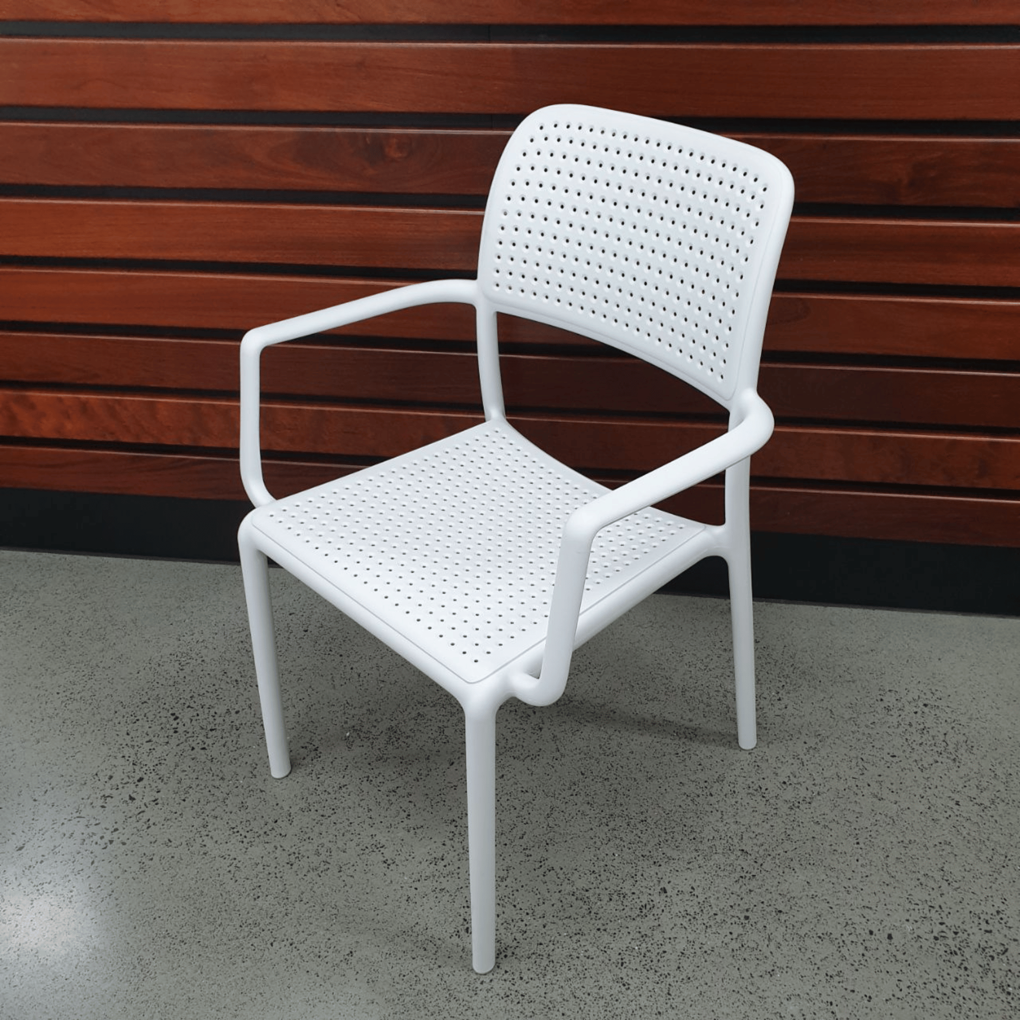 Daffodil Table with Bora Armchairs, 3 piece Outdoor Dining Setting