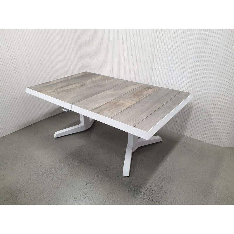 Torquay height-and-width adjustable dining table - extension table white/wood-look