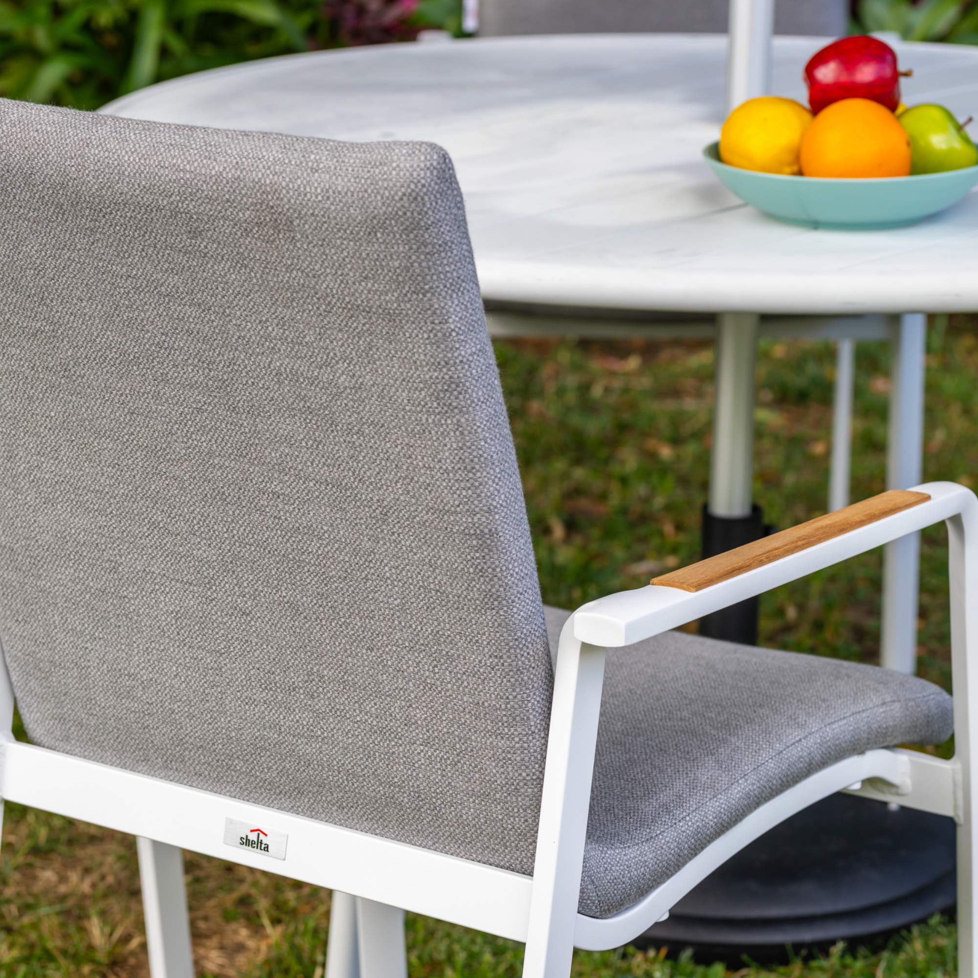 Avignon Table with Diamond Padded Chairs - 5 piece Outdoor Dining Setting
