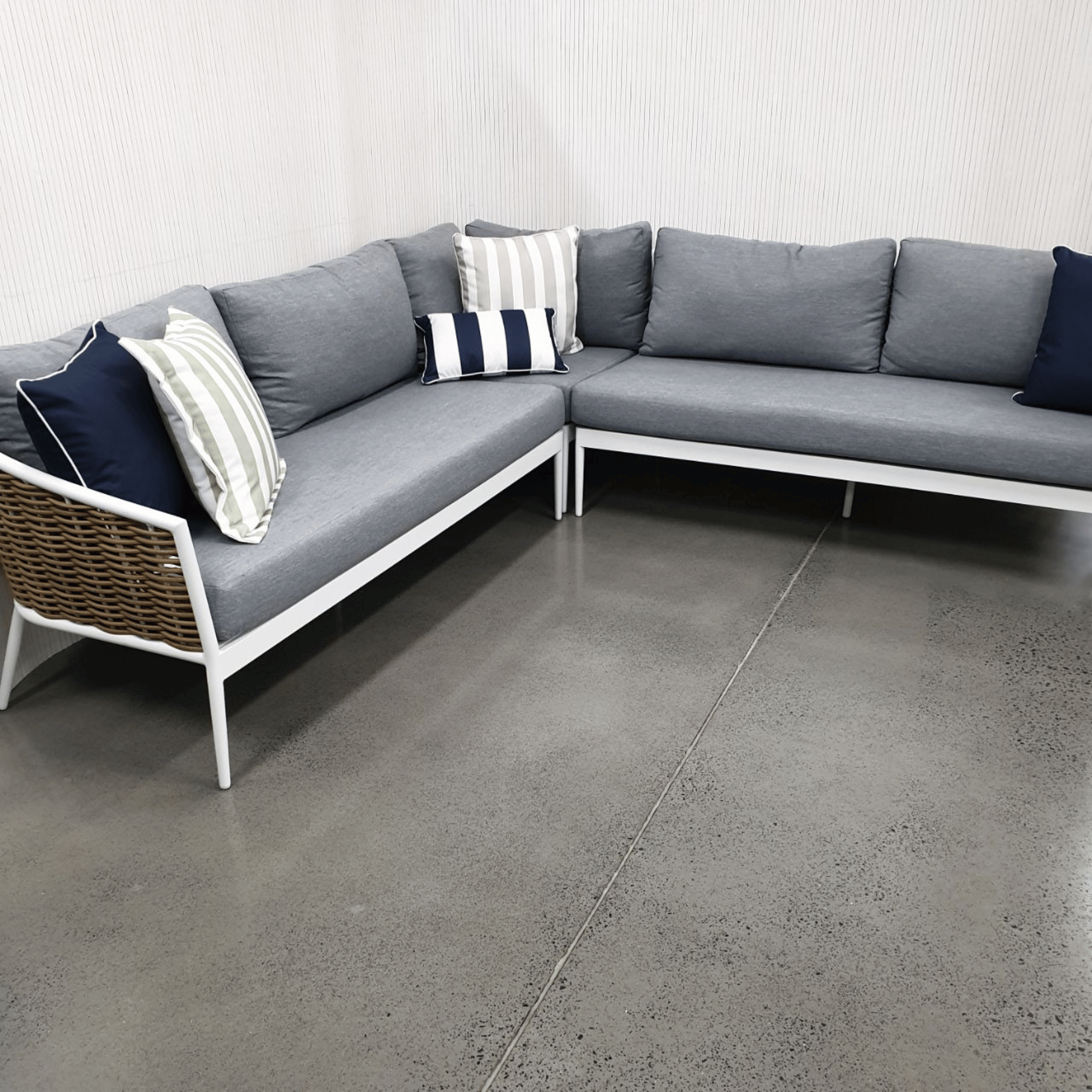 Artemis Outdoor Corner Lounge