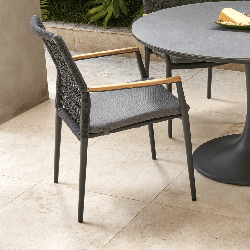 Tulip Round Table with Addis Dining Chairs - 5 piece Outdoor Dining Setting