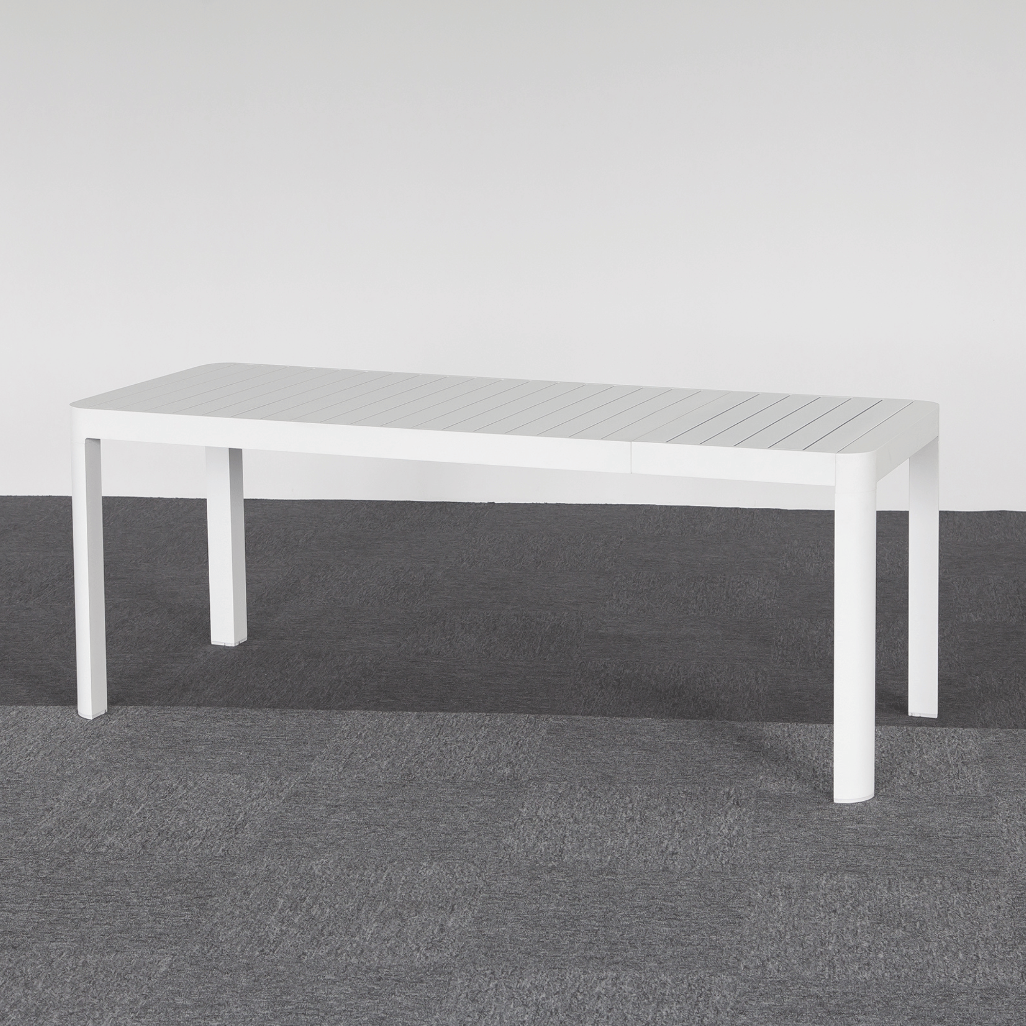 Azura Outdoor Extendable Dining Table - white