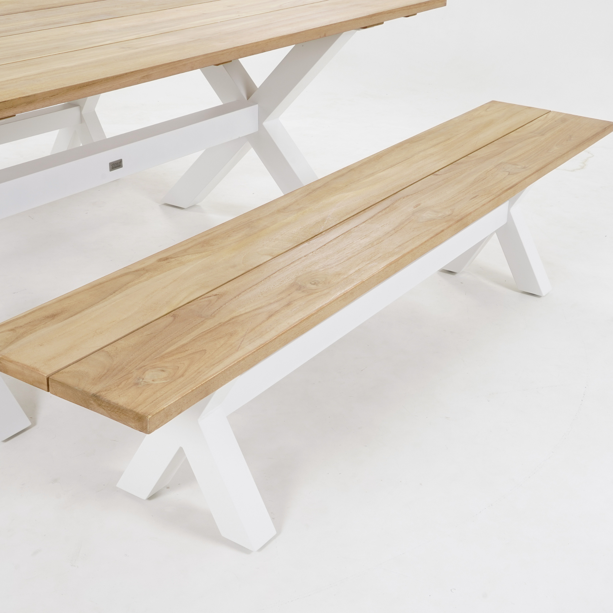 Bellona outdoor bench setting - white 210cm