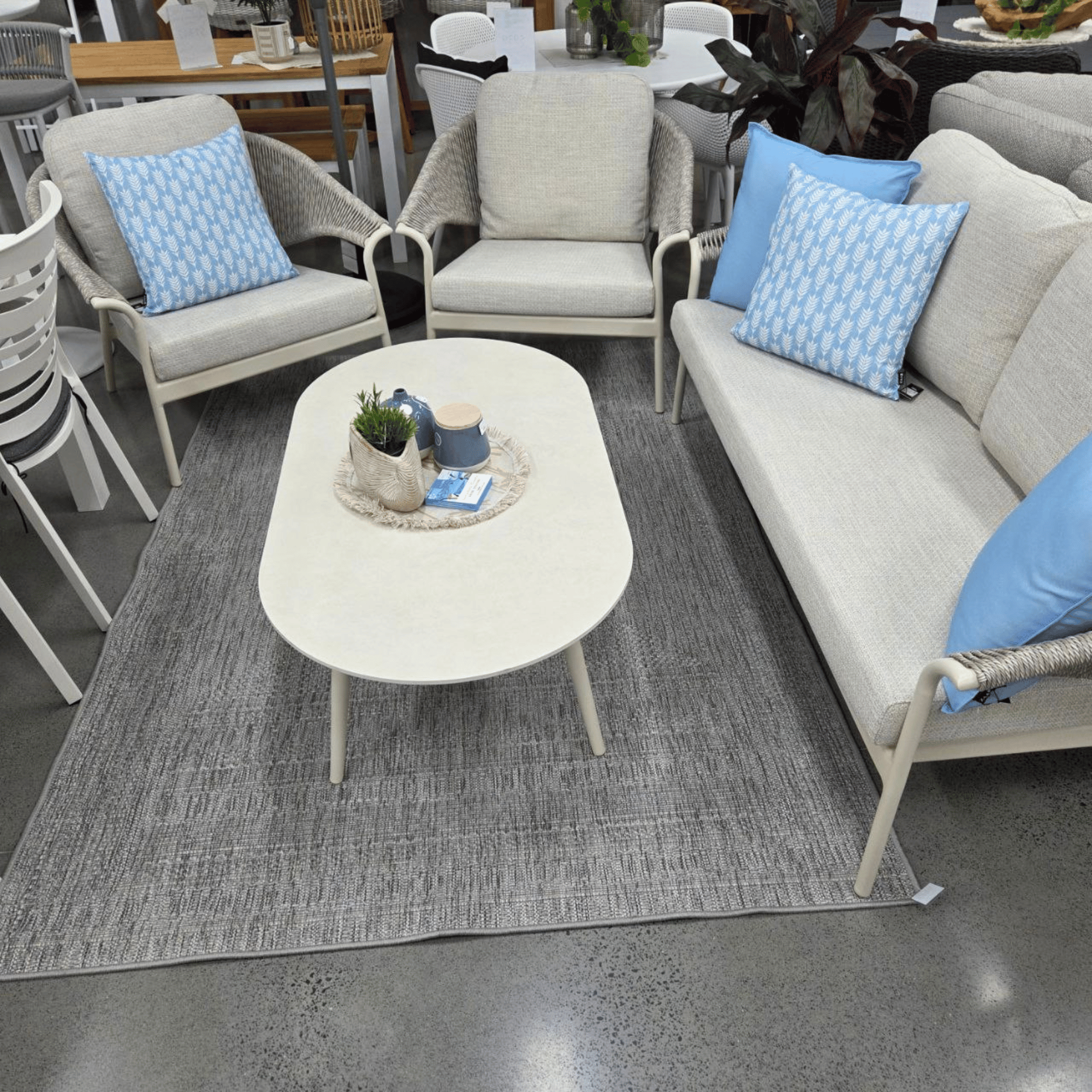 Celia 4 piece Outdoor Lounge Setting - Ivory / Dove Grey