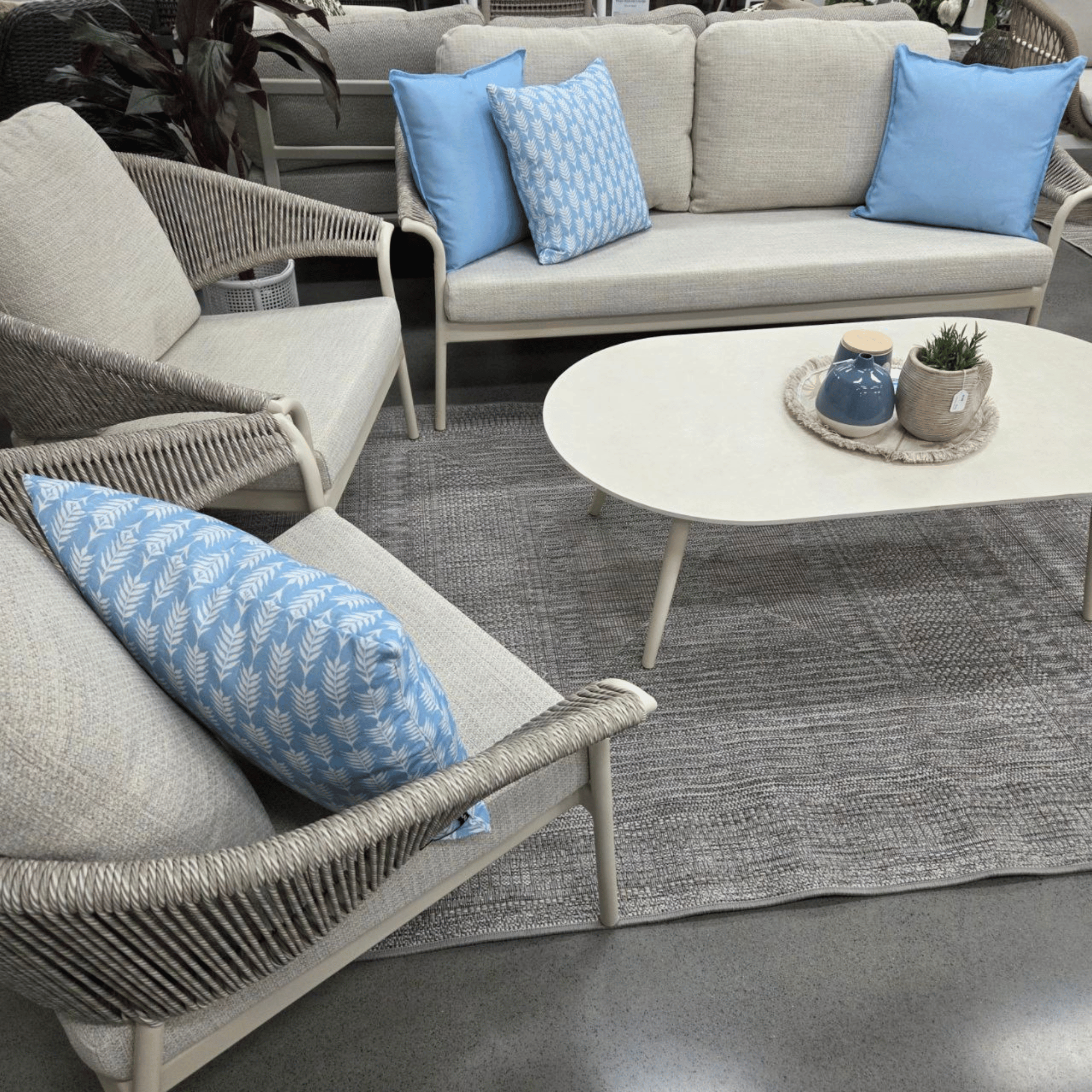 Celia 4 piece Outdoor Lounge Setting - Ivory / Dove Grey