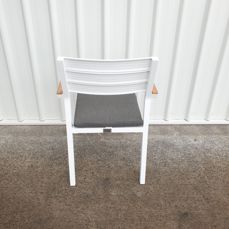Essex outdoor dining chair - white