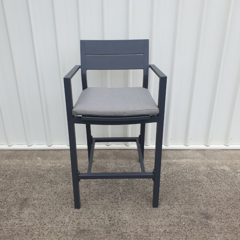 Glide aluminium bar chair with cushion