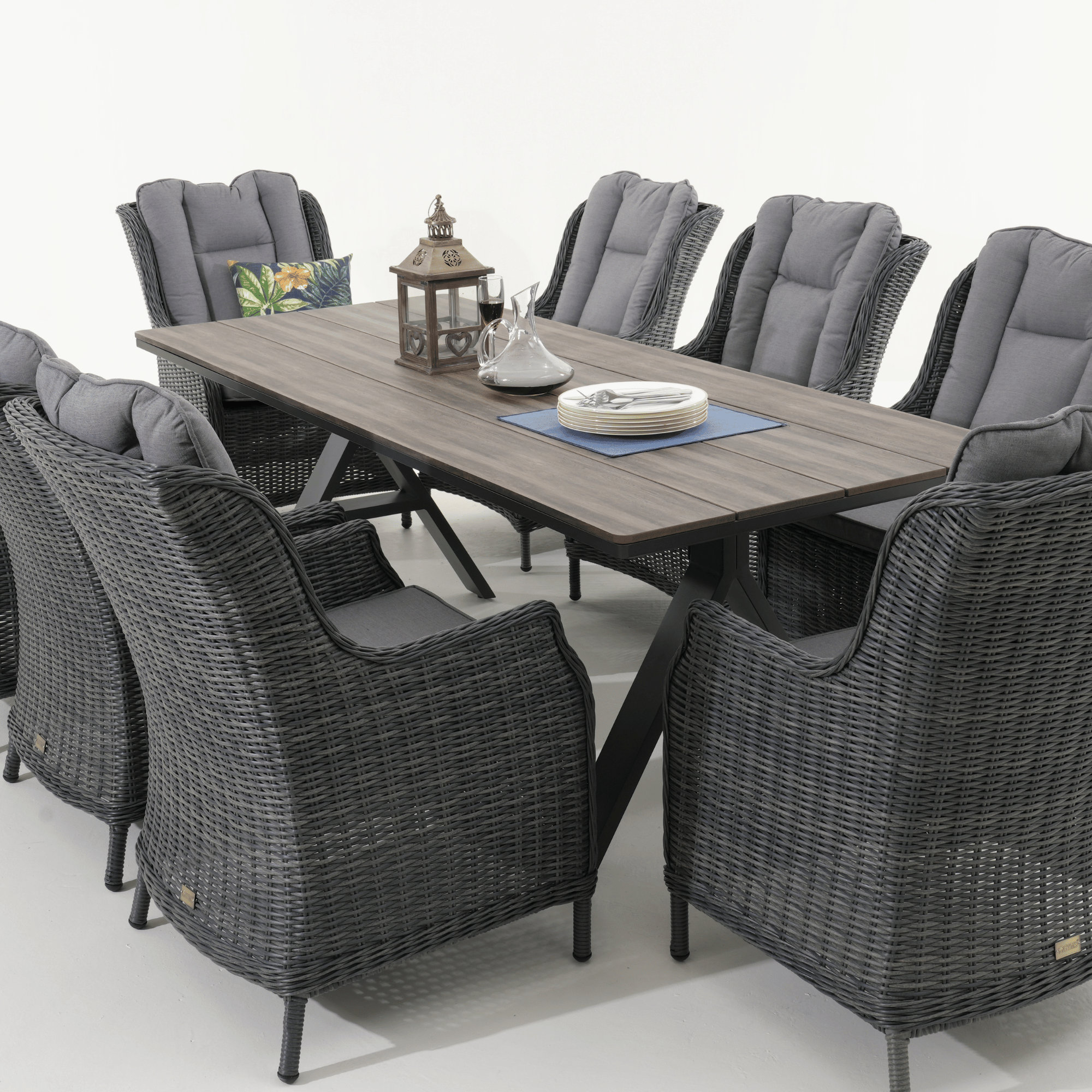 Havana Dining Table with San Jose Wicker Chairs 9‑piece Outdoor Wicker Dining Set - Castle Grey