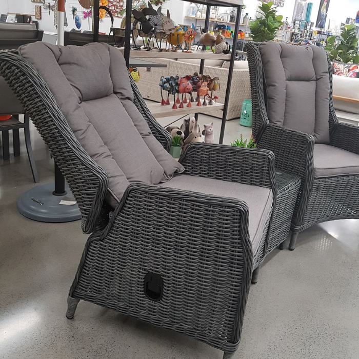 Eldorado wicker recliner with footstool - 5 piece outdoor lounge set