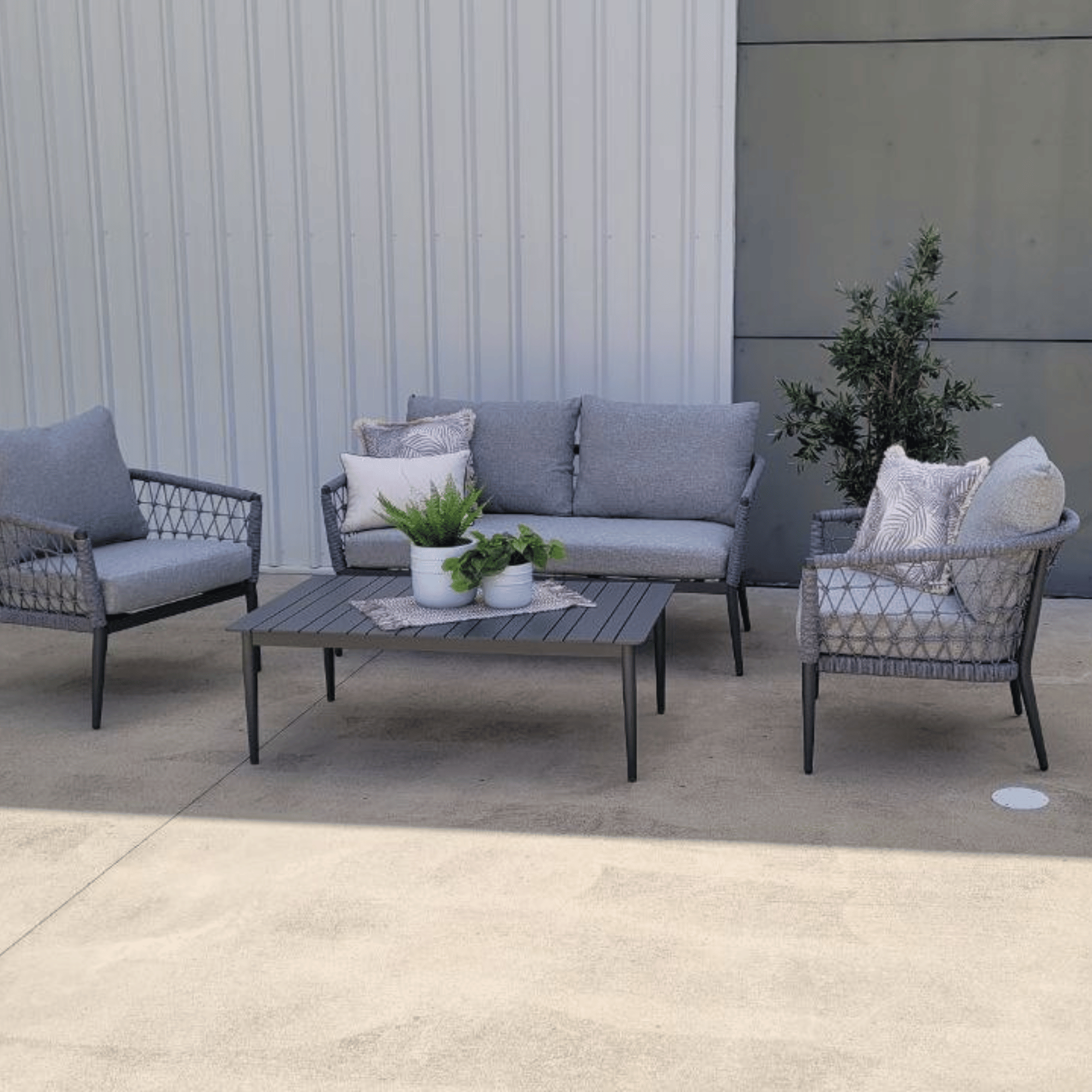 Kinsley 4-Piece Outdoor Lounge Setting with Two-Seater Sofa