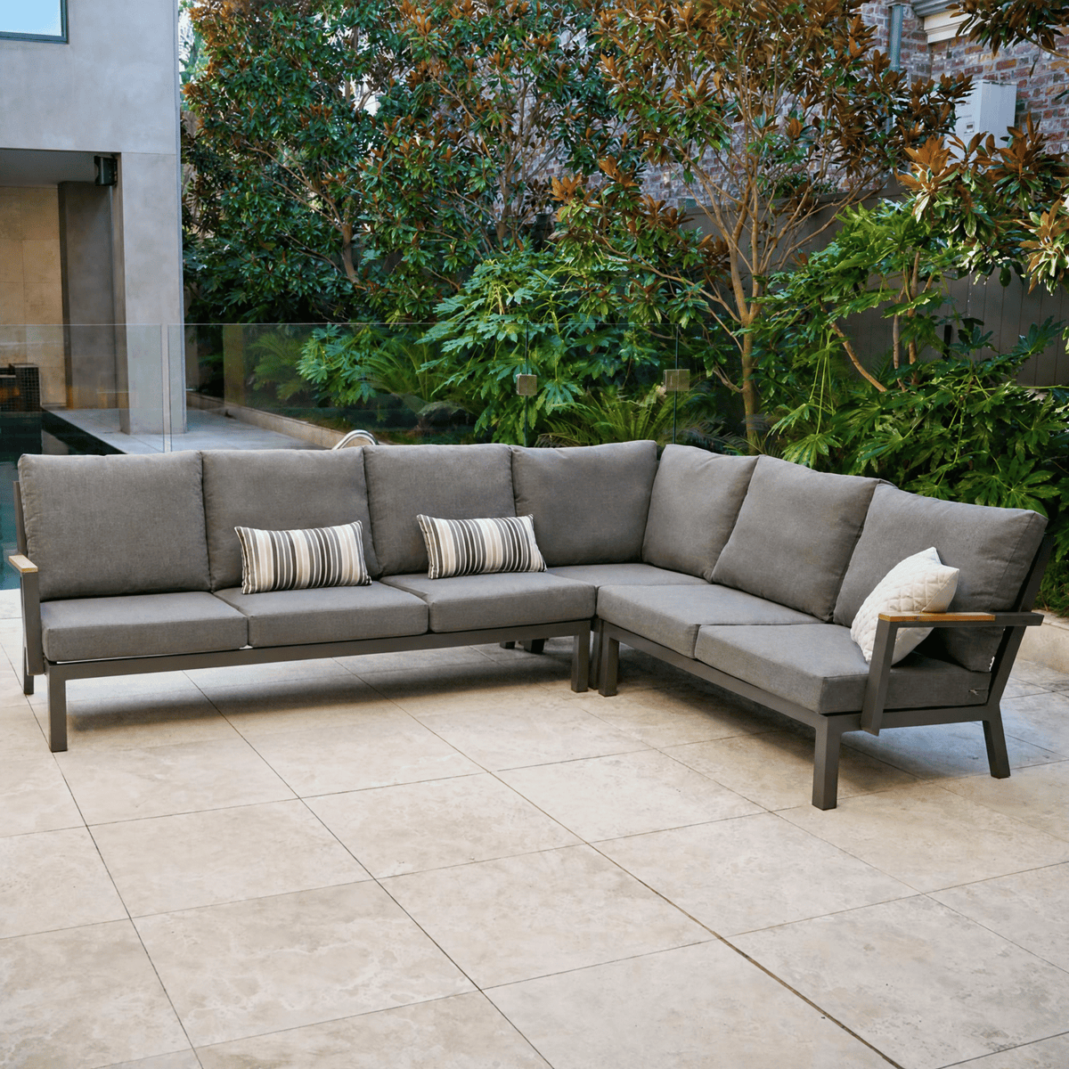 Lorne Corner Lounge Setting