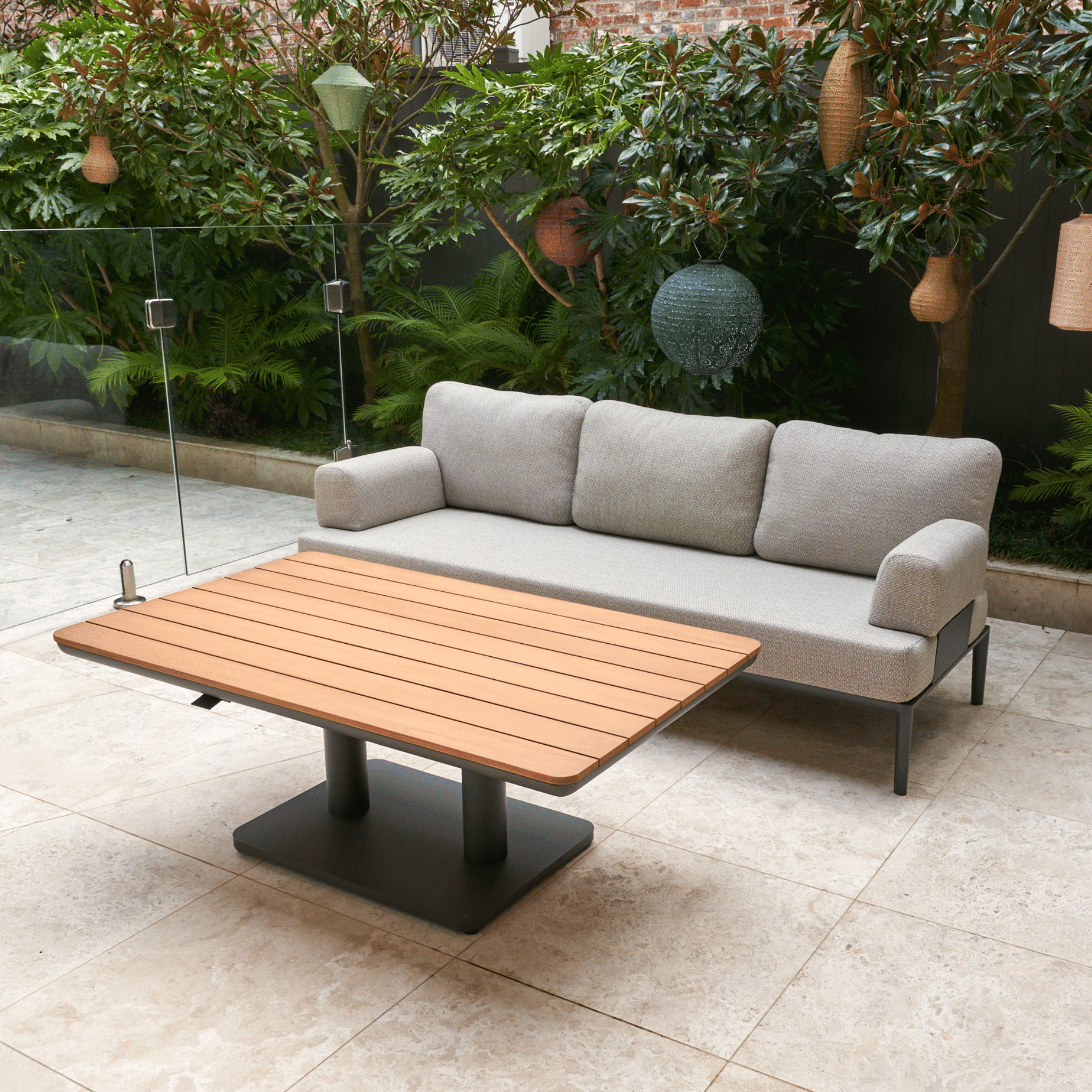 Milan outdoor three-seater lounge with Pinehurst pop-up table - modular