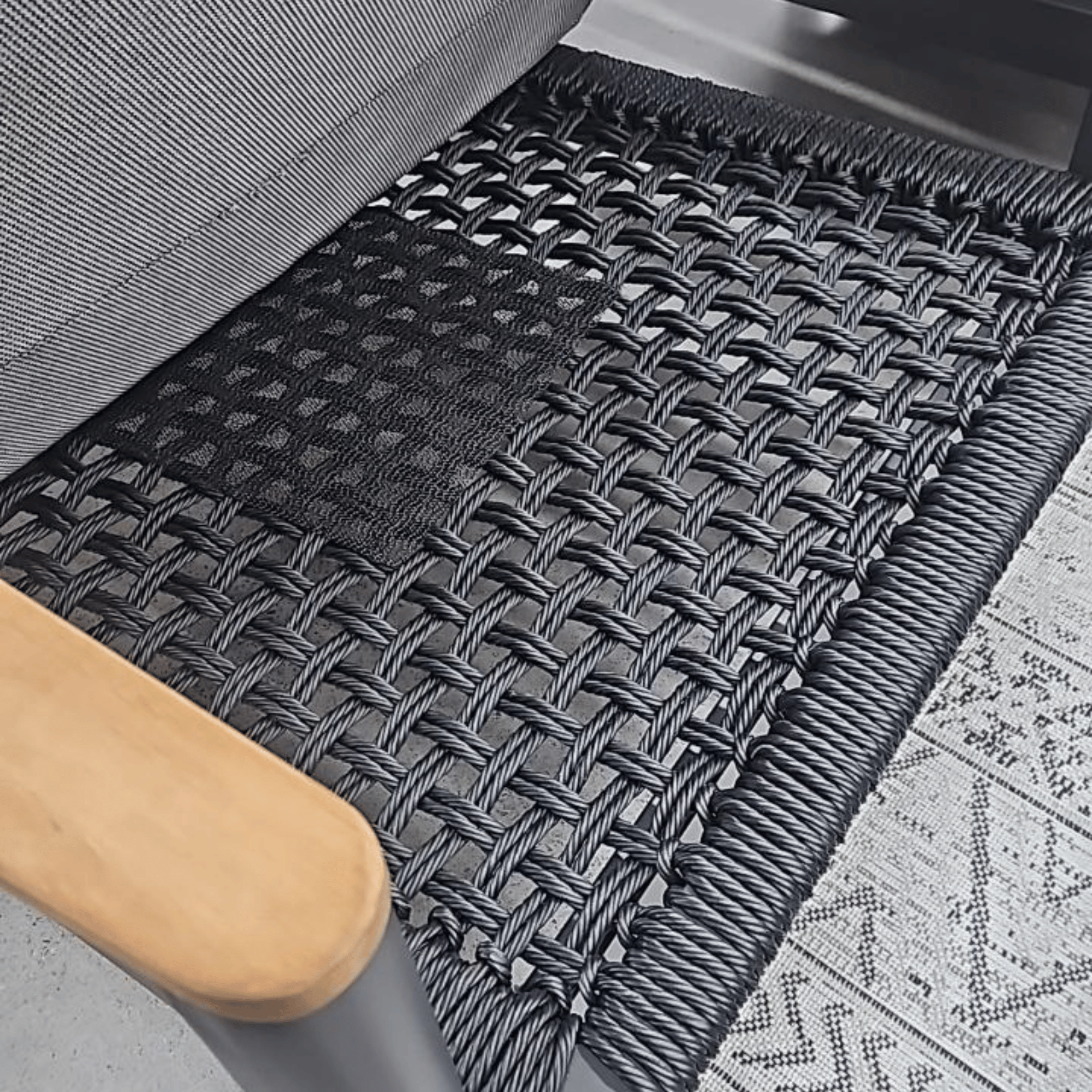 Reyne Charcoal 4-piece Outdoor Lounge Setting