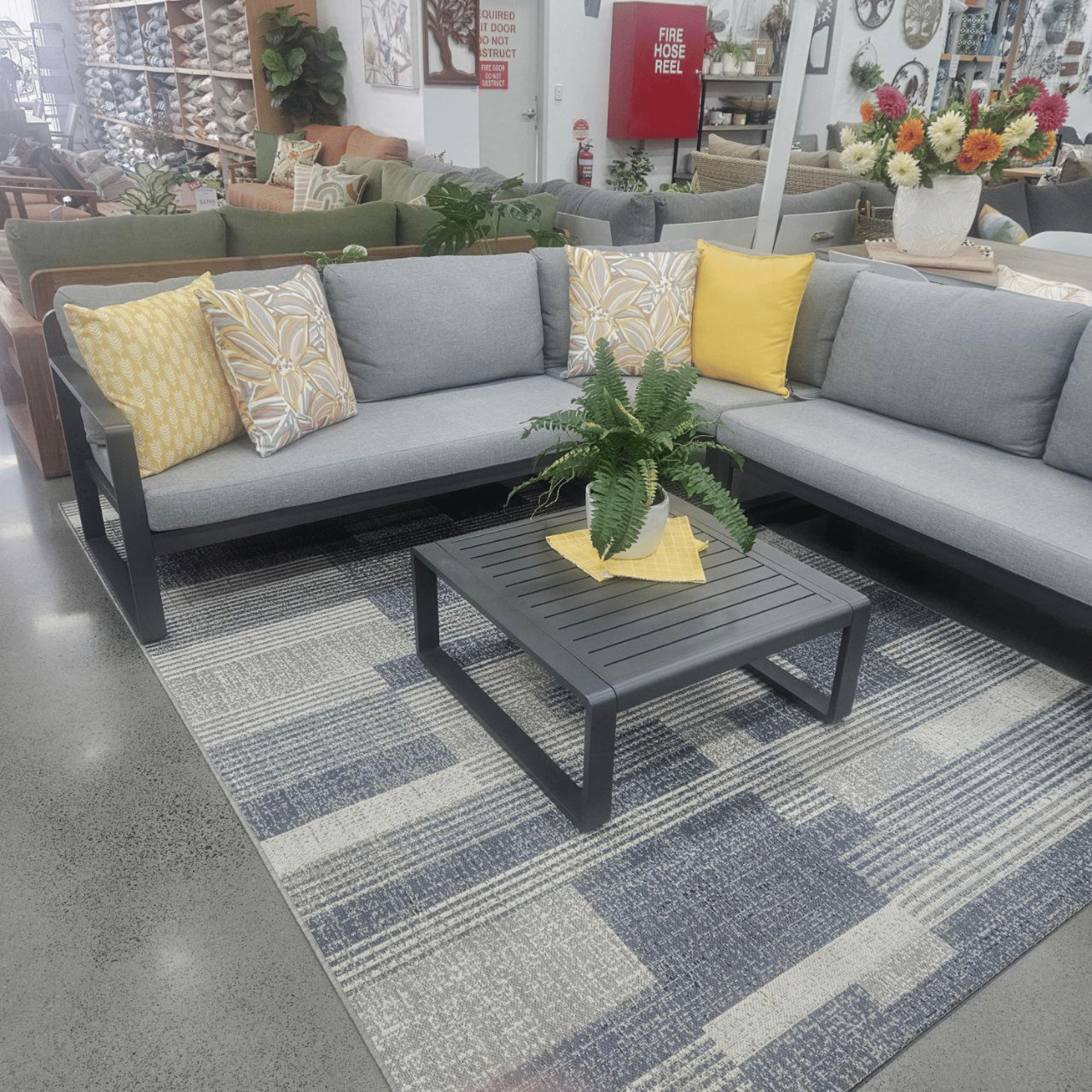 Santiago Outdoor Corner Lounge - Charcoal