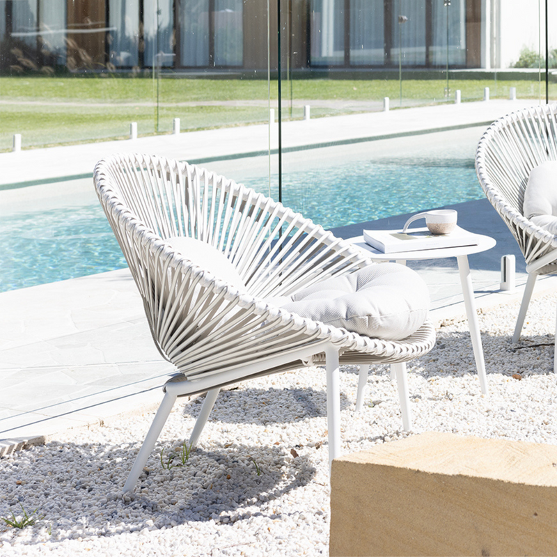 Sunray wicker outdoor tub lounge chair - white