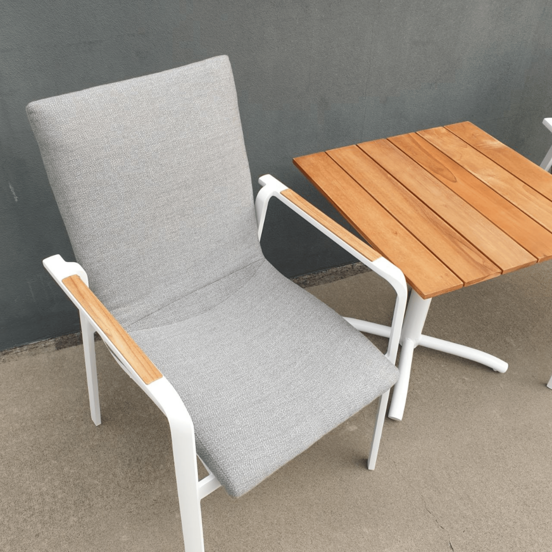 Aurora Side Table, Diamond Padded Chair, 3 piece Outdoor Setting - Lume Outdoor Living