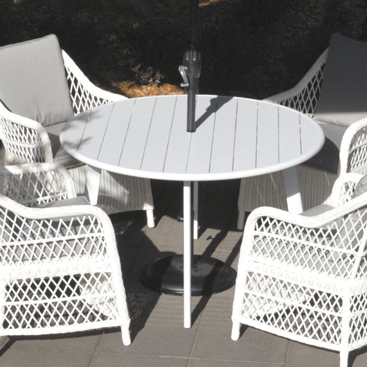 Avignon 120cm Round Dining Table - White - Lume Outdoor Living