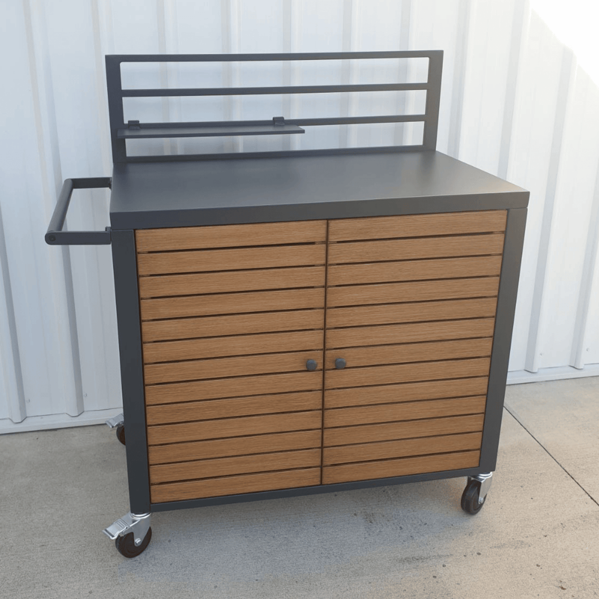 Carrello Compact Aluminum Outdoor Storage Workstation on Wheels - Lume Outdoor Living