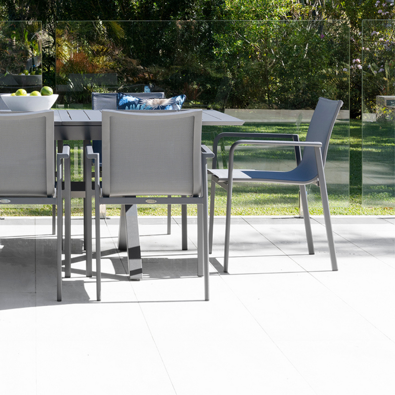Chic aluminium outdoor dining chair