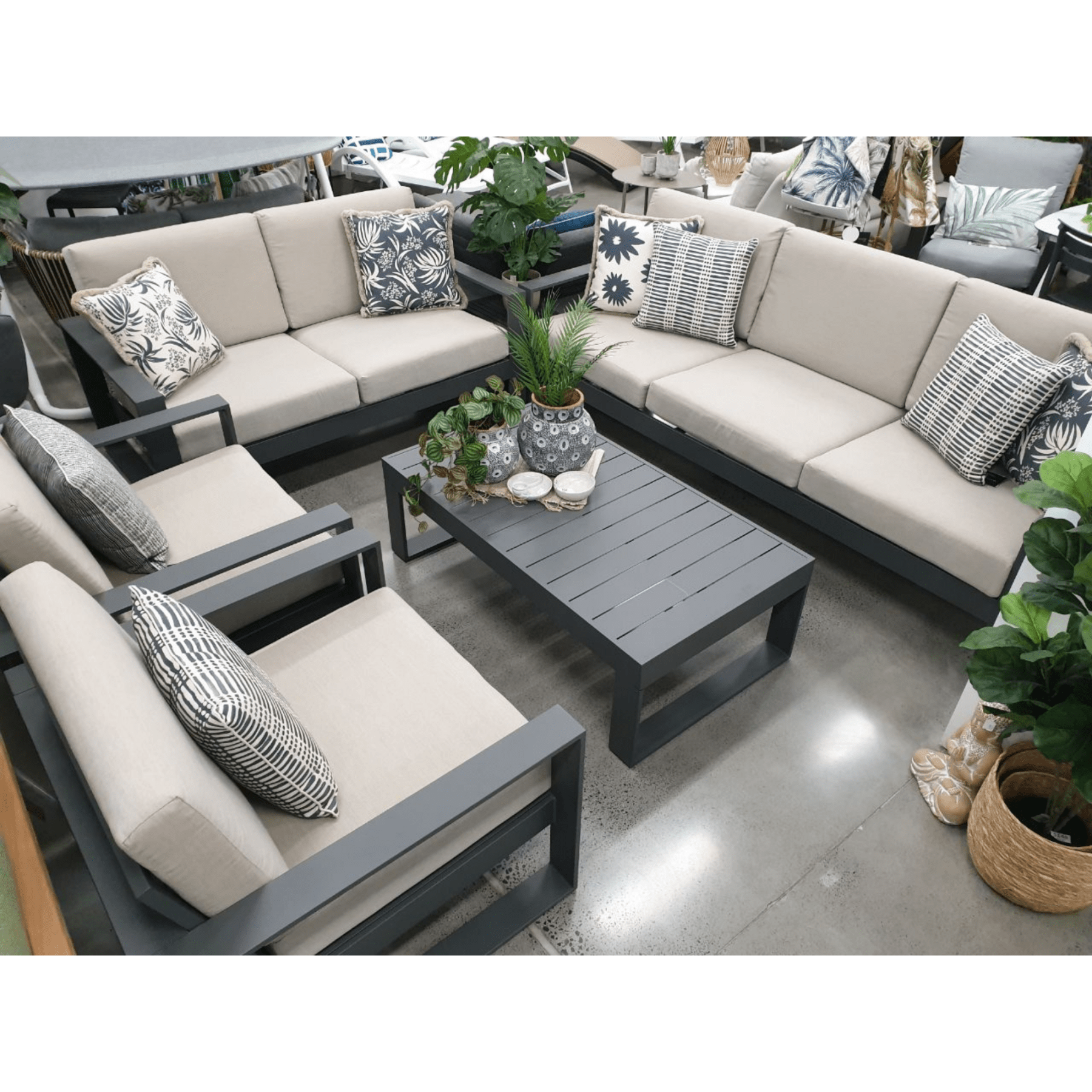 Douglas Lounge Charcoal - 5 piece outdoor lounge setting - Lume Outdoor Living