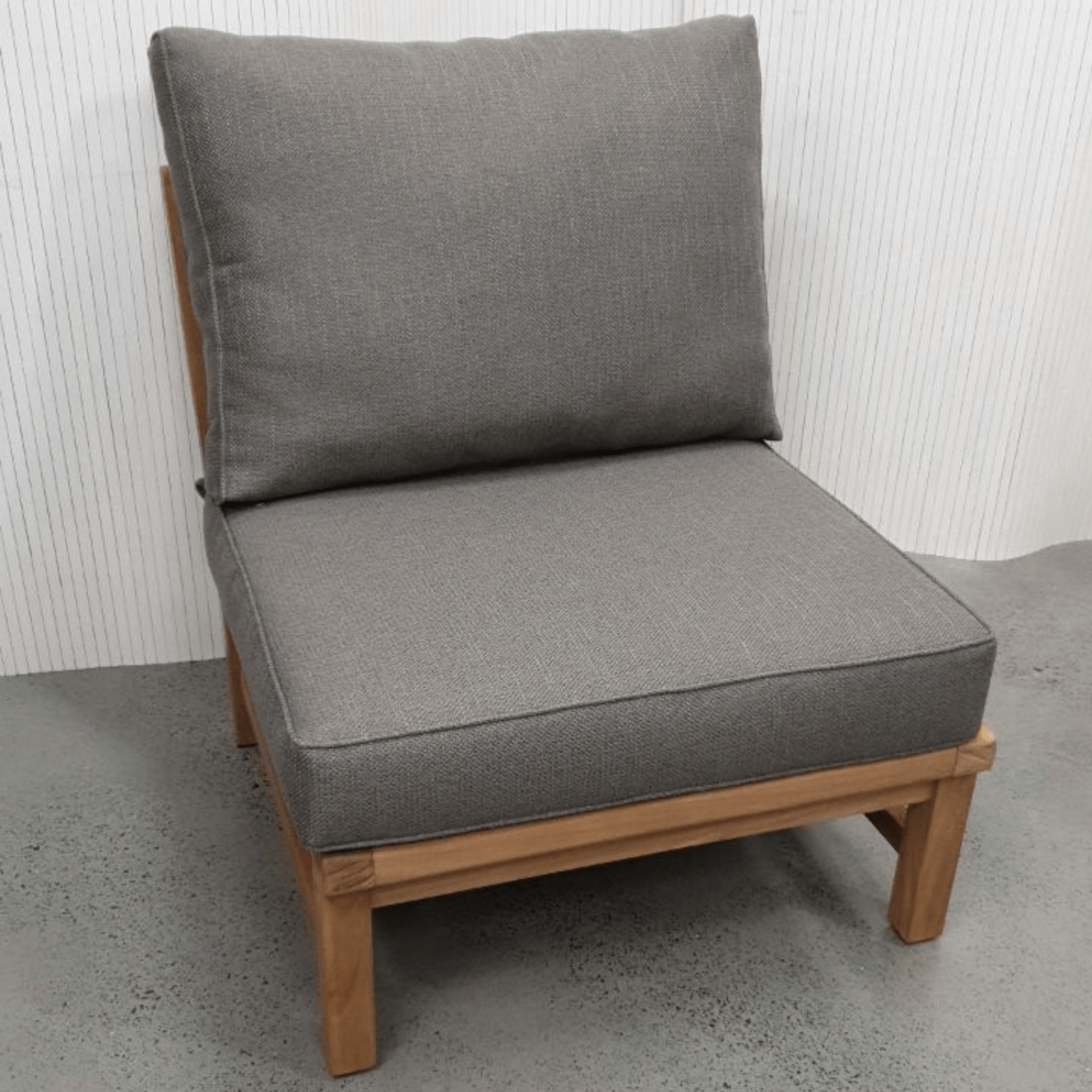 Fiji teak single lounge chair - Lume Outdoor Living