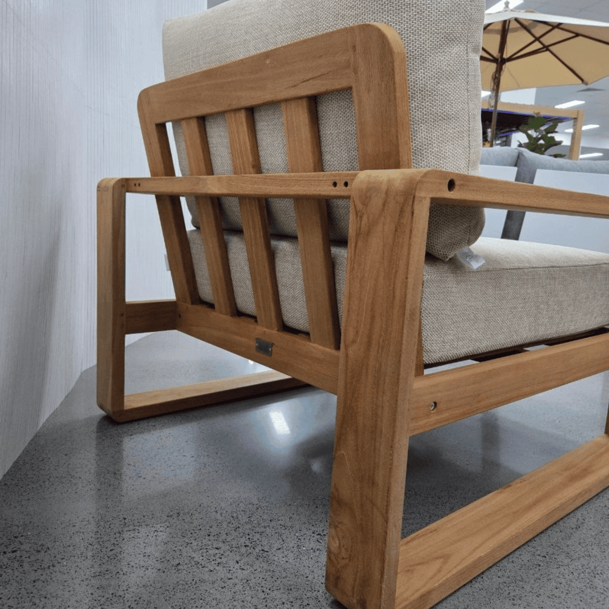 Honolulu Single Lounge Chair - Volga 140 - Lume Outdoor Living