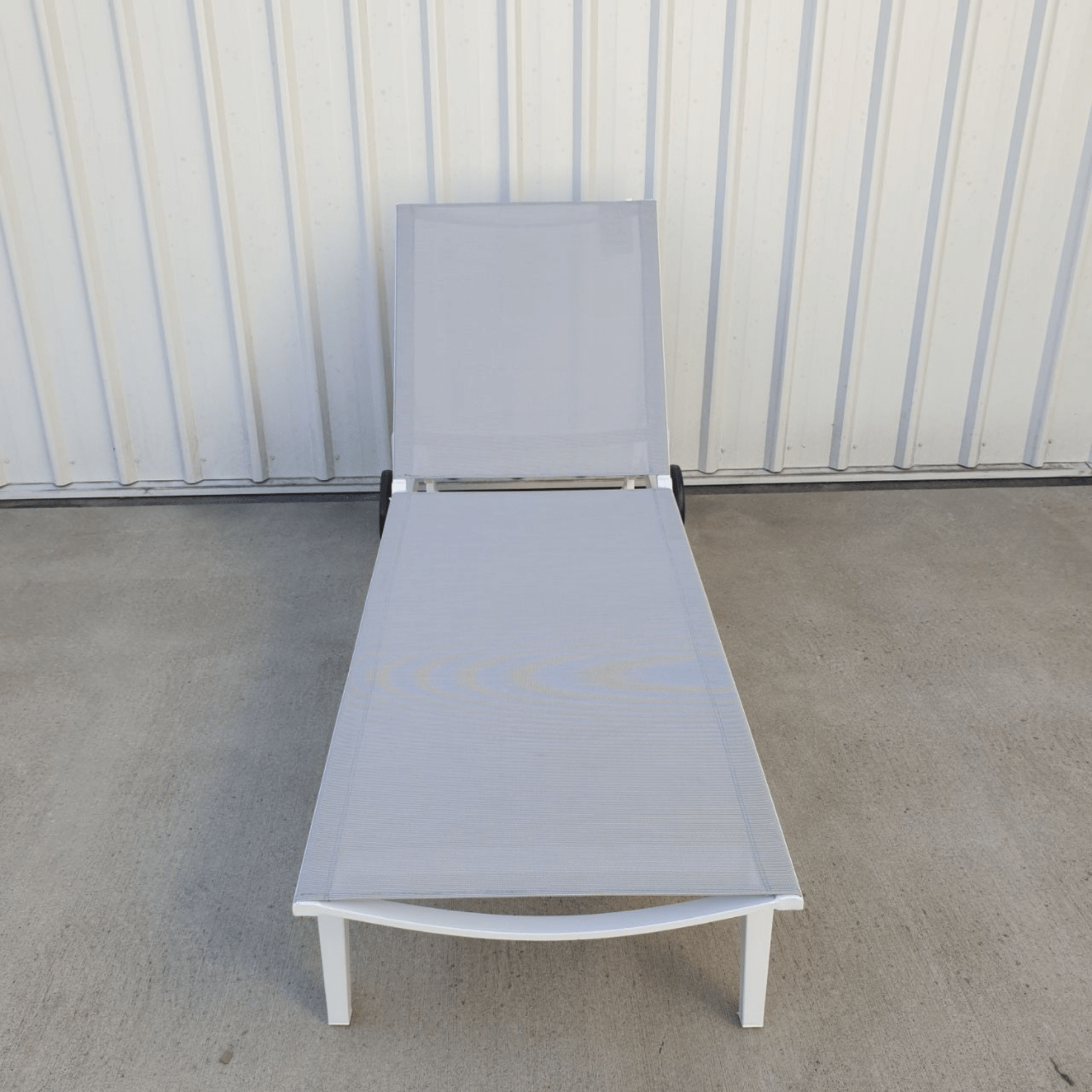 Hudson outdoor sunlounge - Lume Outdoor Living