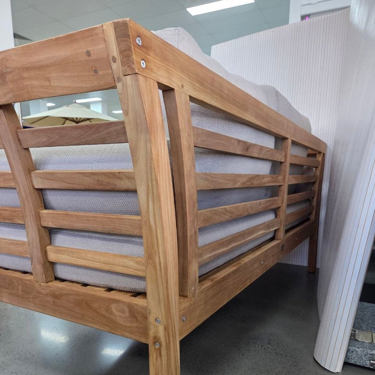 India Daybed with Back Cushions - Lume Outdoor Living
