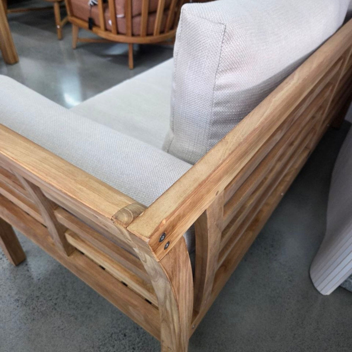 India Daybed with Back Cushions - Lume Outdoor Living