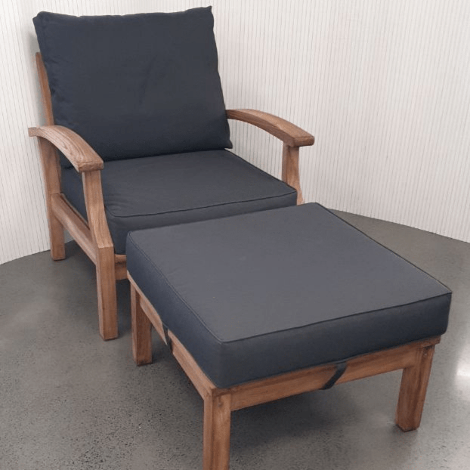 Lombok single lounge chair with footstool - 2 piece outdoor chair and ottoman - Lume Outdoor Living