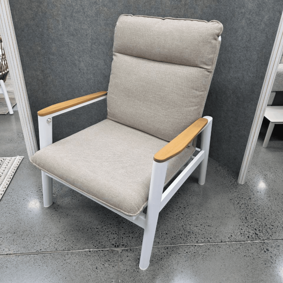 Pinehurst Recliner Single Lounge Chair - White - Lume Outdoor Living