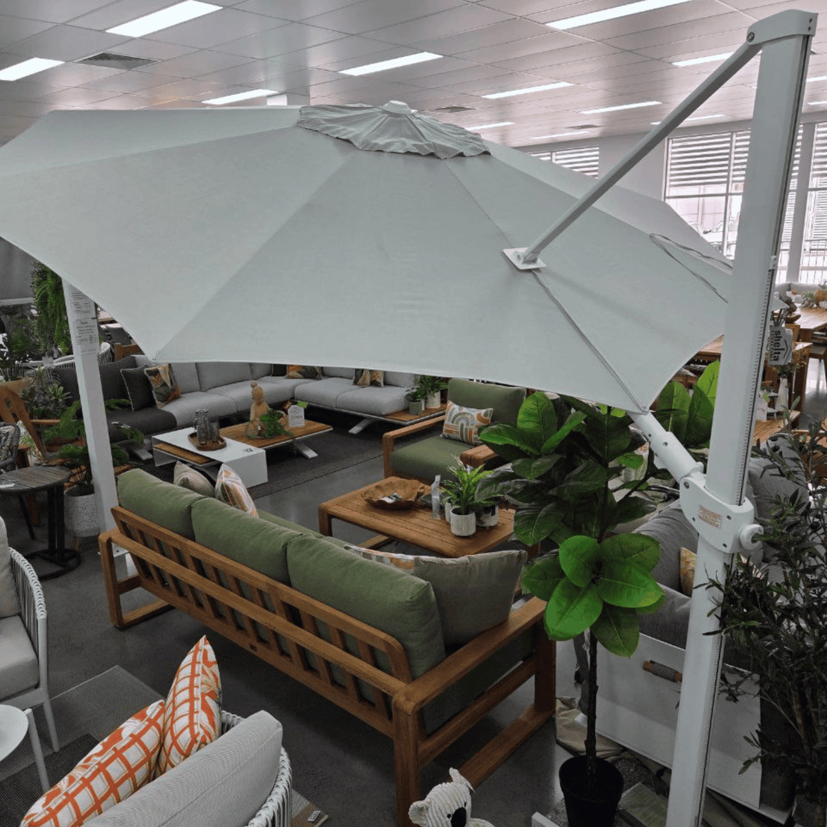 Regis 350cm Octagonal Cantilever Umbrella - Multiple Colours - Lume Outdoor Living
