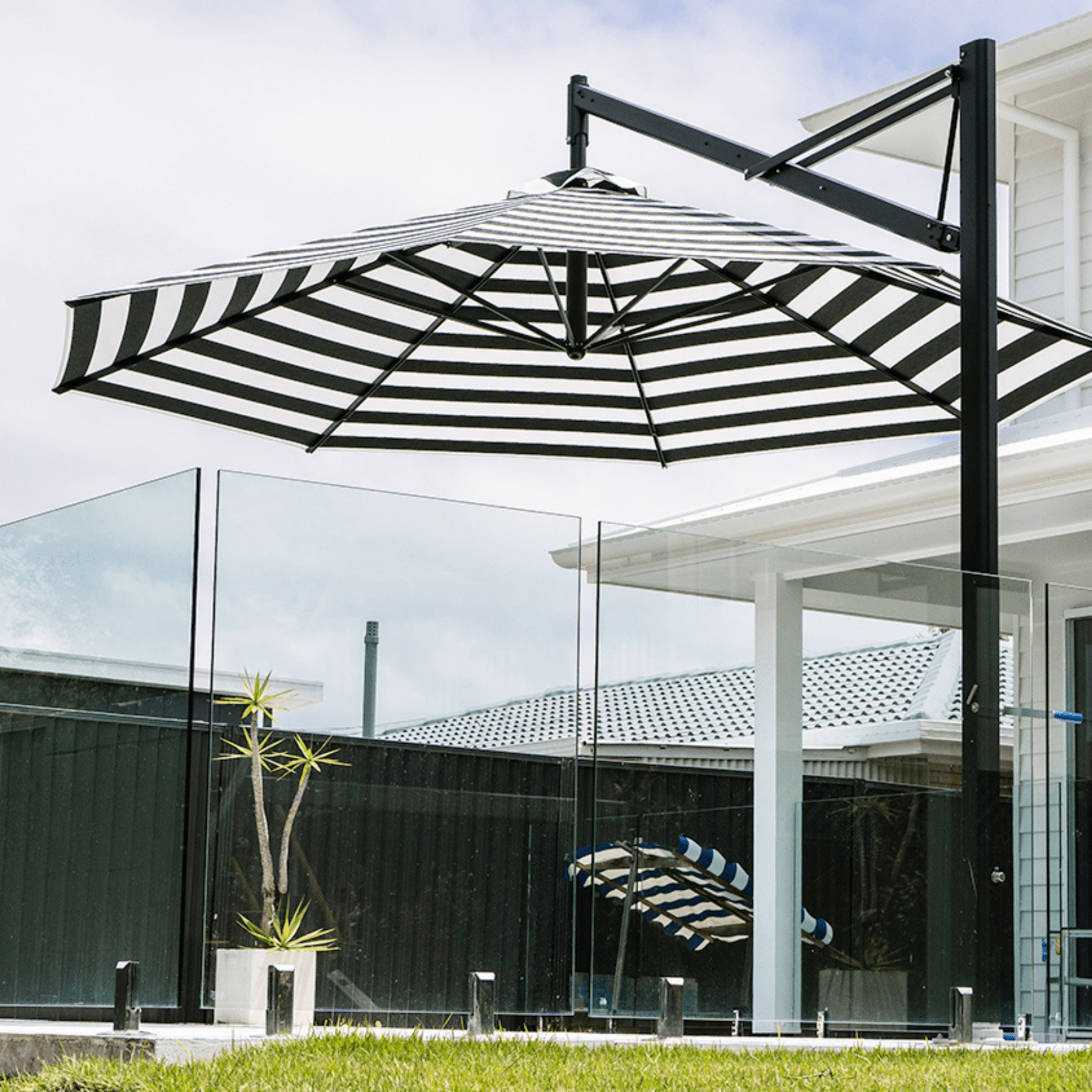 Revolvashade® Deluxe Cantilever Umbrella - Lume Outdoor Living