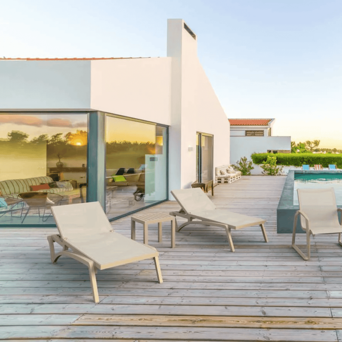 Siesta Pacific Sunlounge - Taupe - Commercial Grade - Lume Outdoor Living