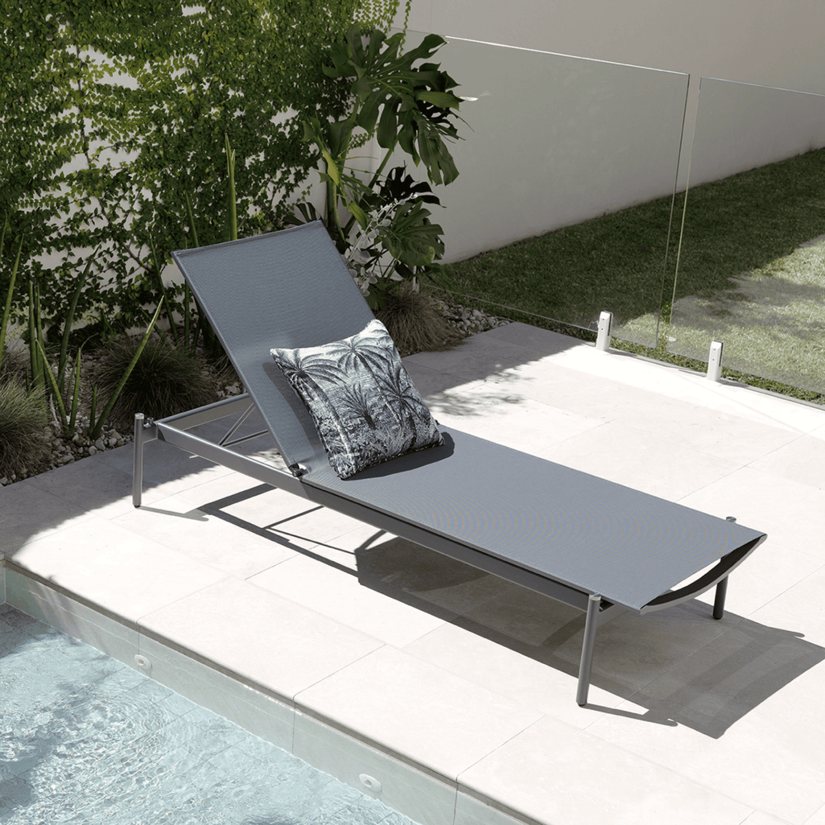 Sunny Sunlounge - Charcoal - Lume Outdoor Living