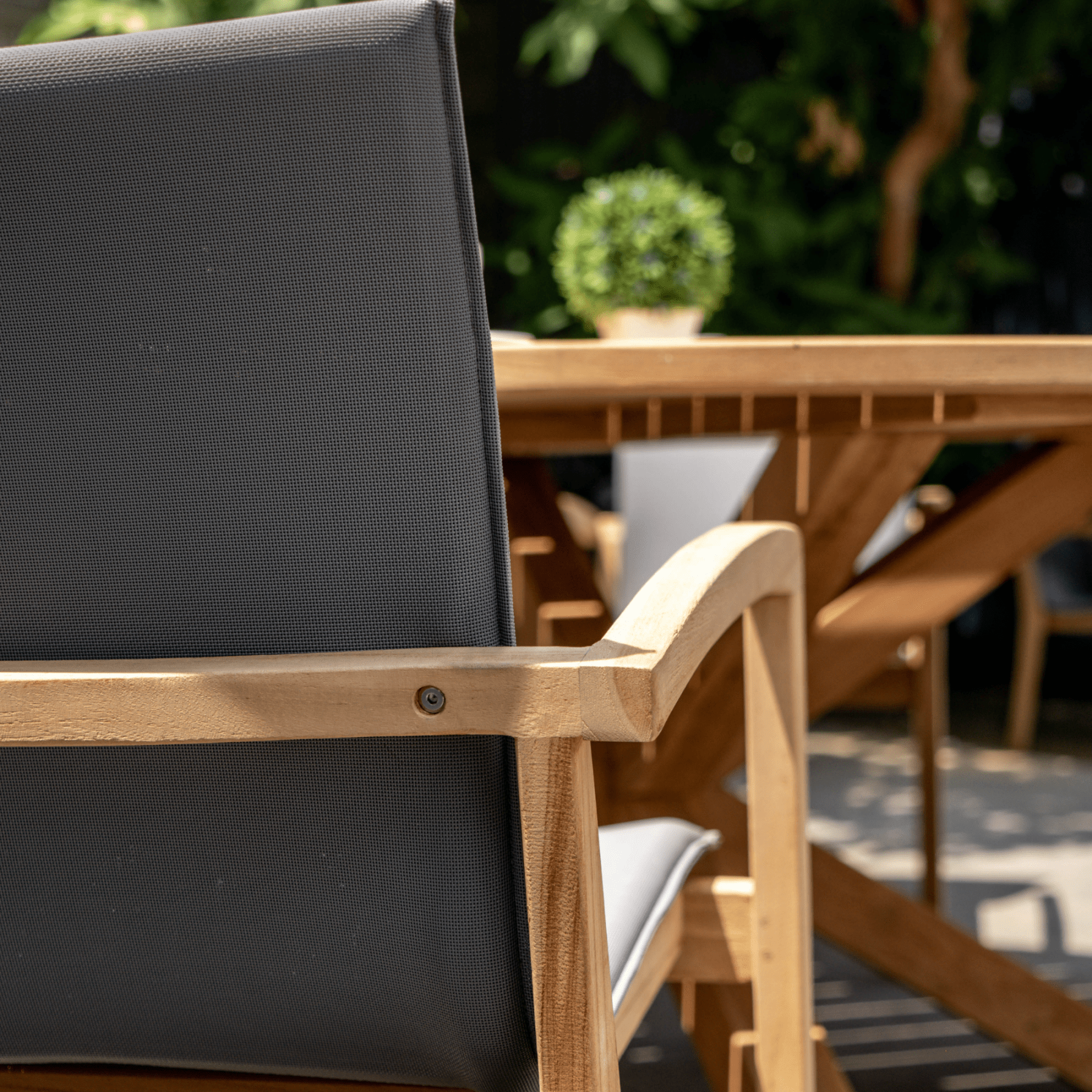 Verona stackable outdoor dining chair - Lume Outdoor Living