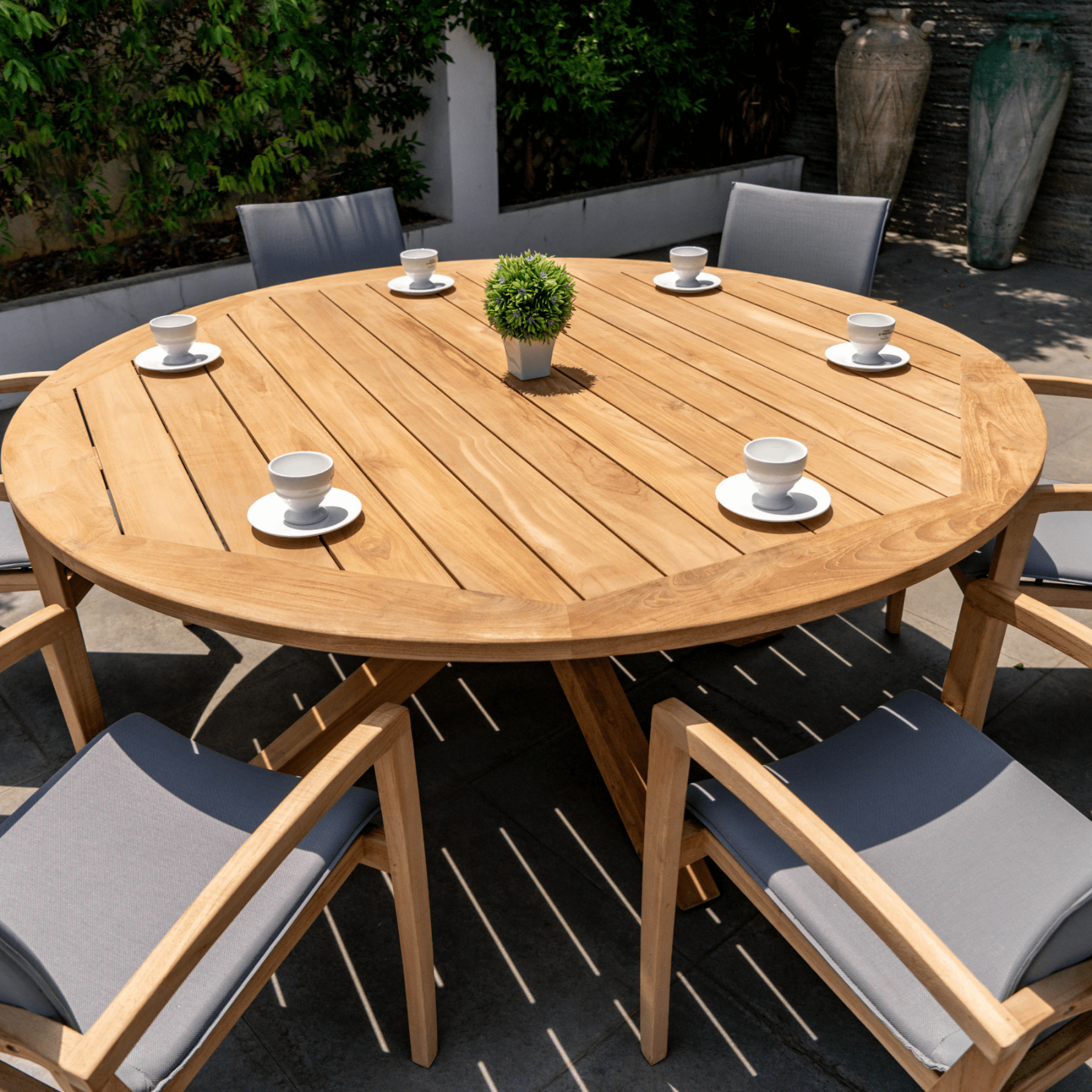 Almere Outdoor Dining Table 180cm Round - Lume Outdoor Living