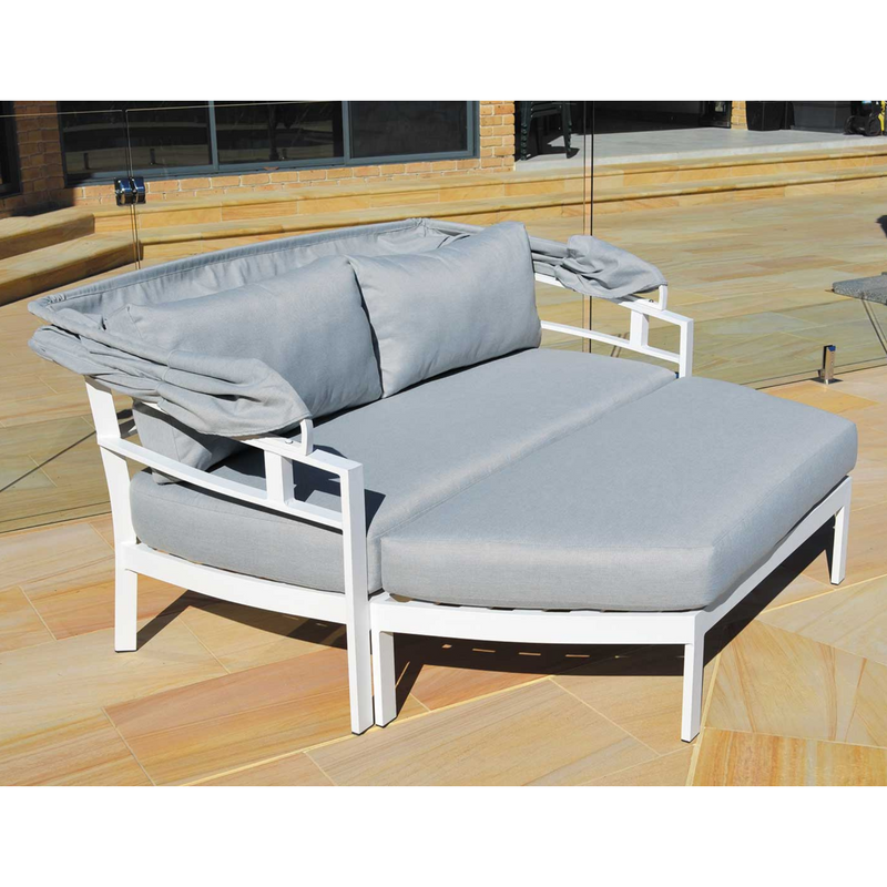 Amelia Outdoor Daybed