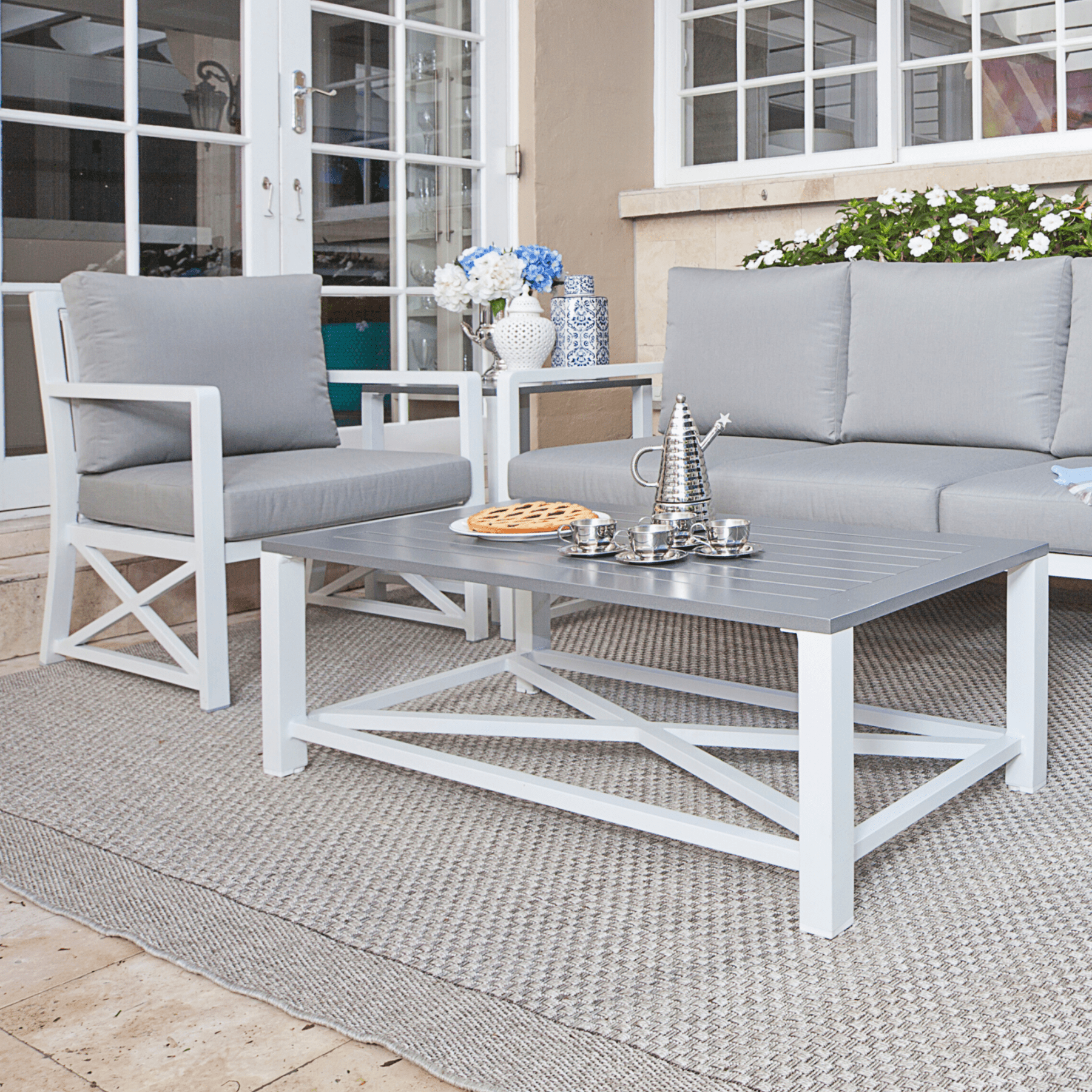 Baroque 'Hamptons' 5 piece Lounge Set - Lume Outdoor Living