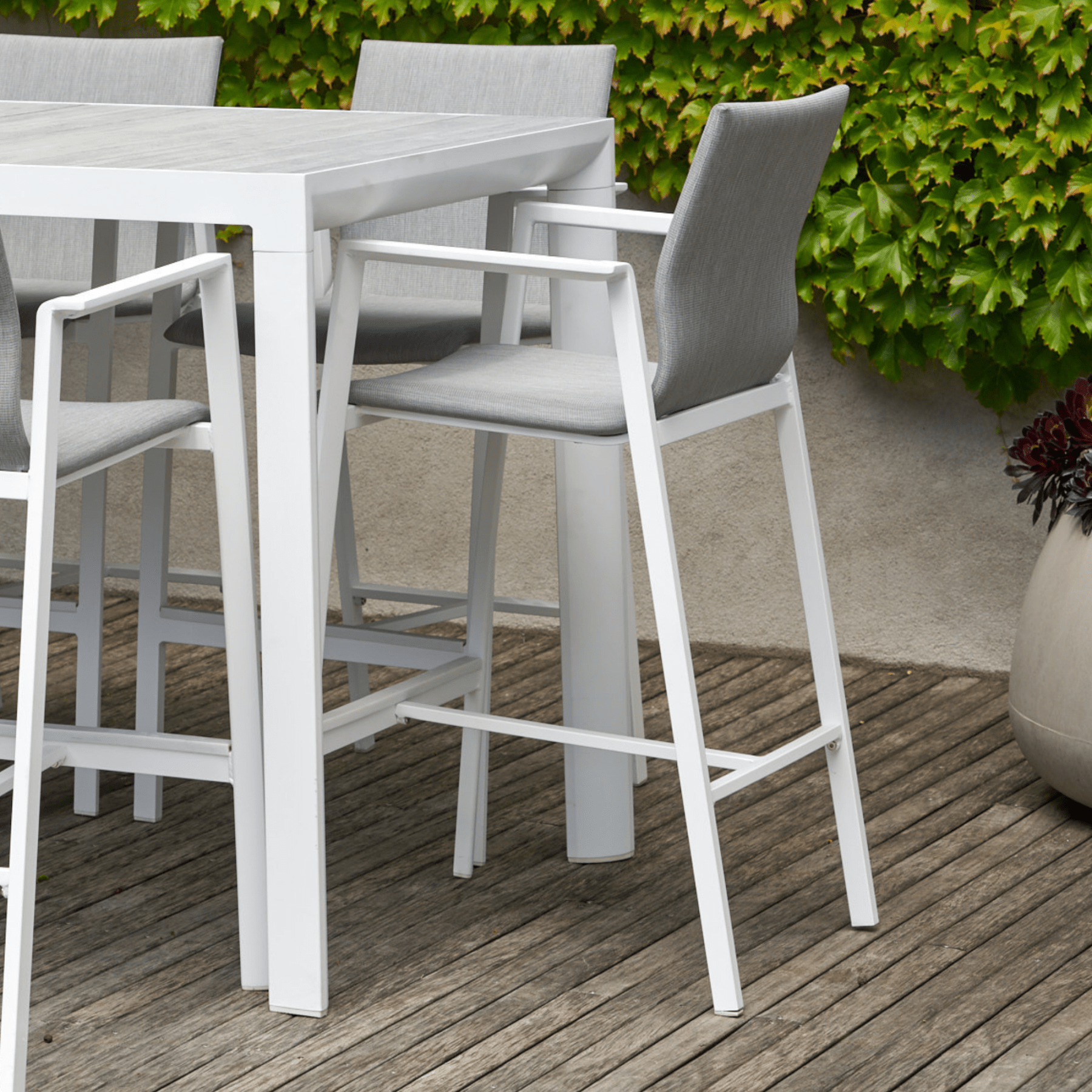 Bronte Outdoor Bar Chair - white - Lume Outdoor Living